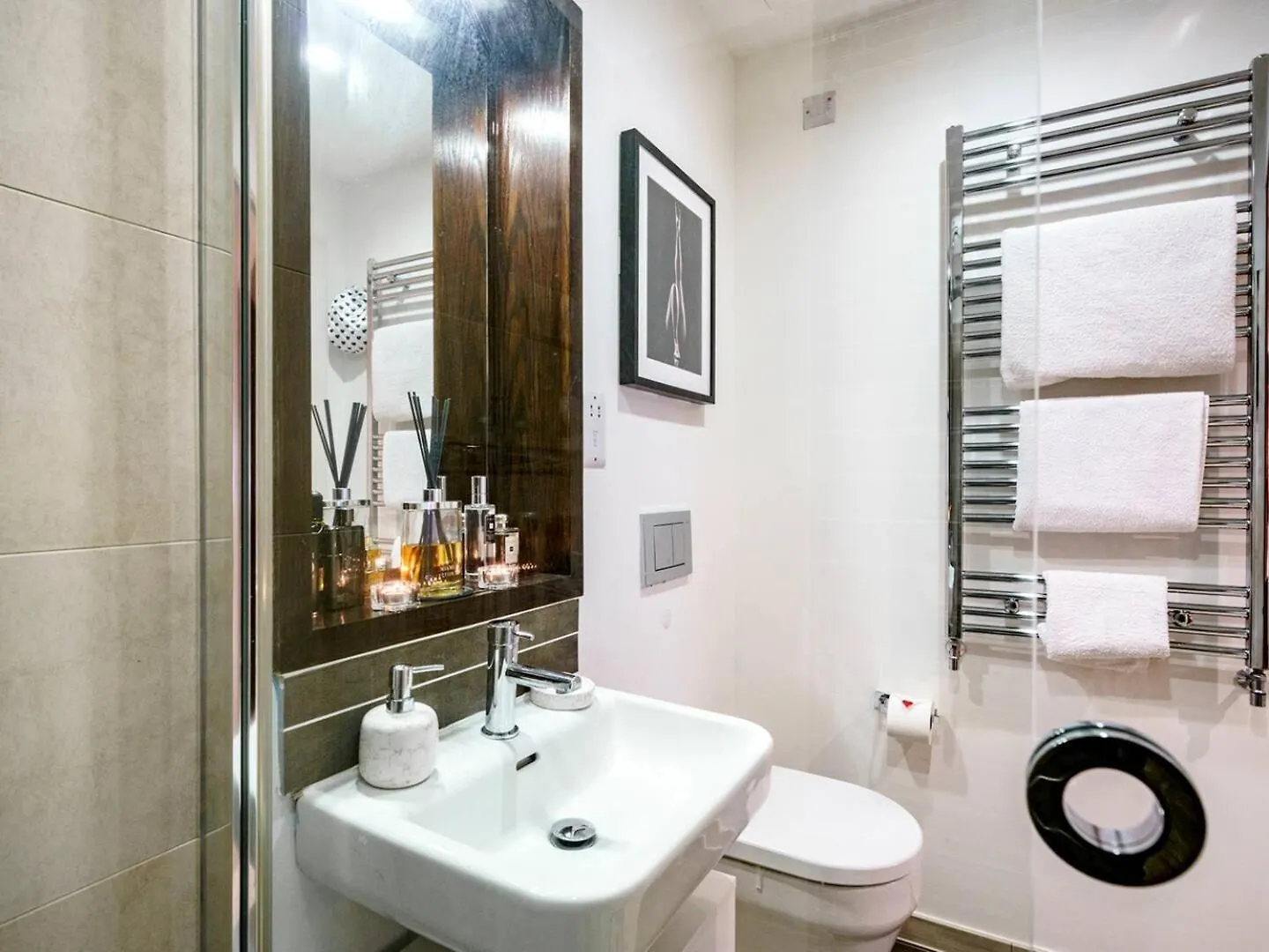 Apartment Pass The Keys Cathedral Quarter City Centre Walk Everywhere Belfast